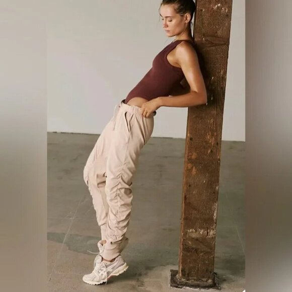 NWT Free People Movement Hot Shot Rematch Shirred Tan Jogger Pants - Picture 7 of 8